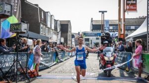 Maarten van Zetten wint marathon!