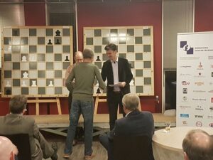 Hoogeveen en Haarlem, ronde 8: Harrie in de prijzen!